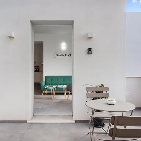 Oda ve Kahvaltı Double D House Olbia